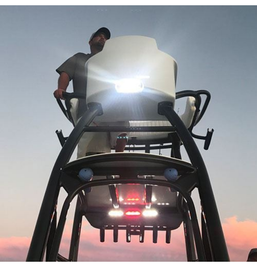 Taco 4-LED Deck Light, F38-8800W-1